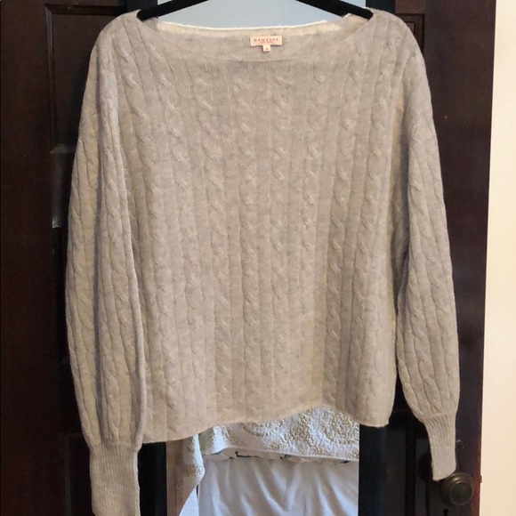 Demylee Sweaters - NWOT DEMYLEE GRAY CABLE KNIT CASHMERE SWEATER